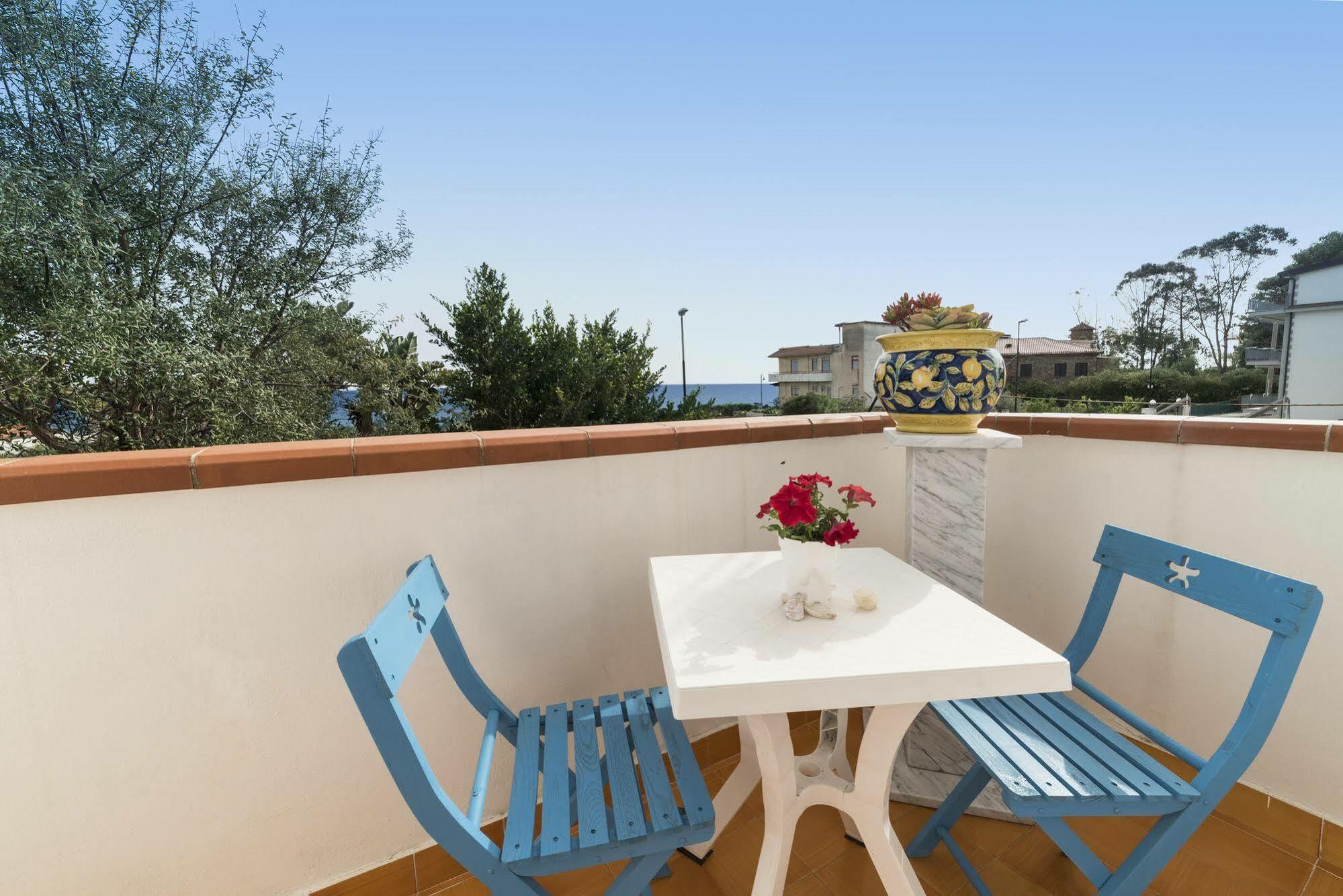 Villa Gio B&B De Charme Монтекориче Экстерьер фото
